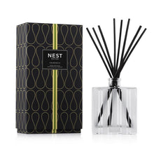 Load image into Gallery viewer, GRAPEFRUIT Luxury Reed Diffuser 18.2 fl.oz/540 ml