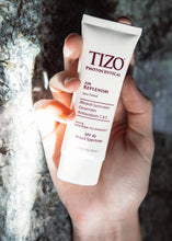 Load image into Gallery viewer, AM Replenish Non-tinted