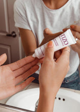 Load image into Gallery viewer, Brightener