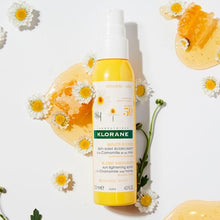 Load image into Gallery viewer, Sun lightening spray with chamomile & honey 4.2 oz