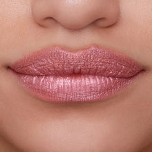 Load image into Gallery viewer, GLITTERISH Shimmer Lip Veil- Emerald