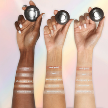 Load image into Gallery viewer, Mini Shimmering Skin Perfector Pressed Highlighter - Champagne Pop