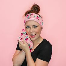 Load image into Gallery viewer, MakeUp Eraser - Floral Print