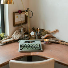 Load image into Gallery viewer, 4 oz Travel Tin St Germain Lavender