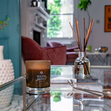 Load image into Gallery viewer, Tobacco Absolute Single Wick Candle
