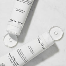 Load image into Gallery viewer, Clear Corrective Exfoliating Cleanser 150Ml