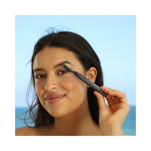 Load image into Gallery viewer, Heated Eyelash Curler