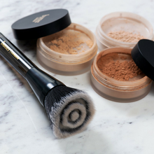 Load image into Gallery viewer, Lumimatte Blurring Finishing & Setting Powder Medium / Tan