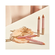 Load image into Gallery viewer, Dark Highlighter