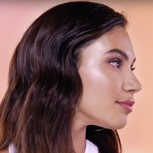 Load image into Gallery viewer, Shimmering Skin Perfector Pressed Highlighter - Champagne Pop