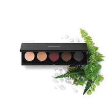 Load image into Gallery viewer, Bounce & Blur Eyeshadow Palette