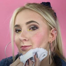 Load image into Gallery viewer, MakeUp Eraser - Floral Print