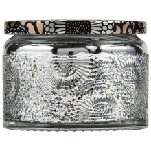 Load image into Gallery viewer, Yashioka Gardenia Petite Jar Candle

