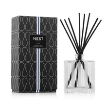 Load image into Gallery viewer, LINEN Luxury Reed Diffuser 18.2 fl.oz/540 ml
