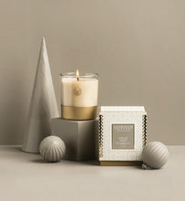 Load image into Gallery viewer, 10oz Joie de Noel Holiday Candle
