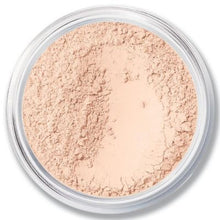 Load image into Gallery viewer, Mineral Veil Finishing Powder Illuminating
