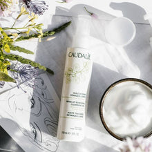 Load image into Gallery viewer, Makeup Removing Cleansing Oil
