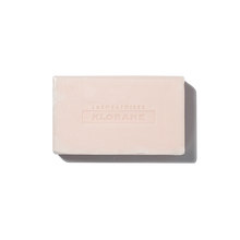 Load image into Gallery viewer, Hibiscus flower cream soap with Cupuaçu butterNet wt. 3.5 oz.
