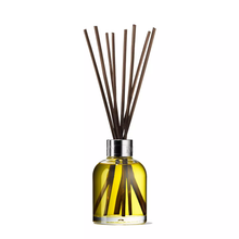 Load image into Gallery viewer, Black Peppercorn Aroma Reeds
