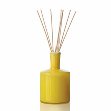 Load image into Gallery viewer, 15oz White Grapefruit Reed Diffuser - Cabana
