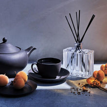 Load image into Gallery viewer, APRICOT TEA 3-Wick Candle 21.2 oz
