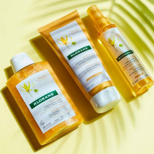 Load image into Gallery viewer, Nourishing shampoo with Ylang-Ylang wax - travel size3.3 fl. oz.
