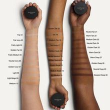 Load image into Gallery viewer, Loose Powder Matte Foundation Spf 15 Deepest Deep 30
