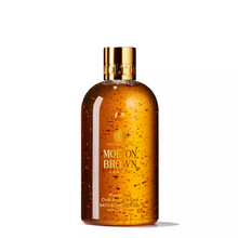Load image into Gallery viewer, Mesmerising Oudh Accord &amp; Gold Bath &amp; Shower Gel
