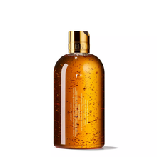 Load image into Gallery viewer, Mesmerising Oudh Accord &amp; Gold Bath &amp; Shower Gel
