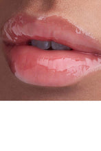 Load image into Gallery viewer, Plumping Lip Glaze Amor

