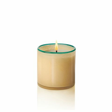 Load image into Gallery viewer, 6.5oz French Lilac Classic Candle - Pool House
