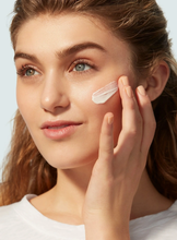 Load image into Gallery viewer, Superscreen Daily Moisturizer SPF 40
