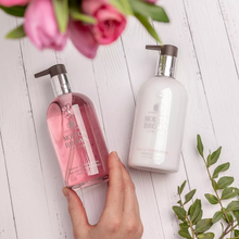Load image into Gallery viewer, Delicious Rhubarb &amp; Rose Fine Liquid Hand Wash

