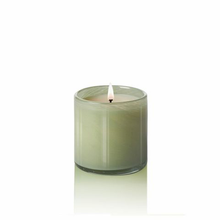 Load image into Gallery viewer, 6.5oz Fresh Cut Gardenia Classic Candle - Living Room
